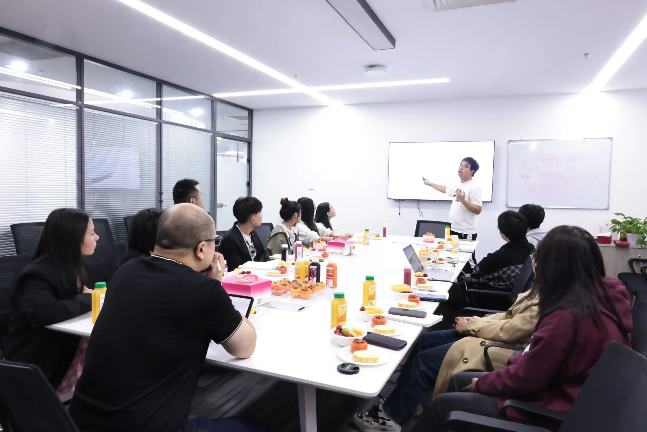 meeting moment 2 (1)